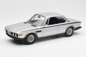BMW 3.0 CSL E9 Argent Minichamps 1:18 180029020 Métal Moulé