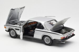 BMW 3.0 CSL E9 Argent Minichamps 1:18 180029020 Métal Moulé — image 5 sur 8
