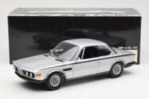 BMW 3.0 CSL E9 Argent Minichamps 1:18 180029020 Métal Moulé — image 8 sur 8