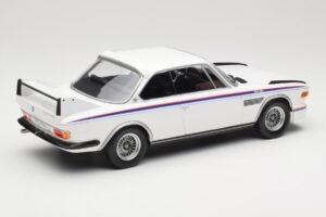 BMW 3.0 CSL E9 Blanc Minichamps 1:18 155028136 Métal Moulé — image 2 sur 6