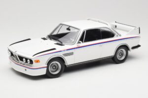 BMW 3.0 CSL E9 Blanc Minichamps 1:18 155028136 Métal Moulé