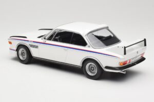 BMW 3.0 CSL E9 Blanc Minichamps 1:18 155028136 Métal Moulé — image 5 sur 6