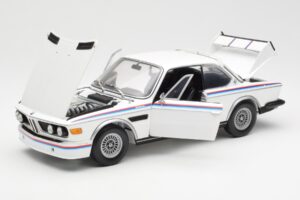 BMW 3.0 CSL E9 Avec Kit Aileron Blanc Minichamps 1:18 180029021 Métal Moulé — image 2 sur 8