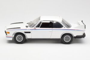 BMW 3.0 CSL E9 Avec Kit Aileron Blanc Minichamps 1:18 180029021 Métal Moulé — image 4 sur 8