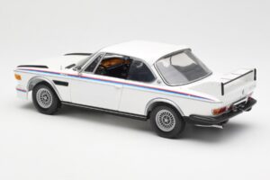 BMW 3.0 CSL E9 Avec Kit Aileron Blanc Minichamps 1:18 180029021 Métal Moulé — image 7 sur 8