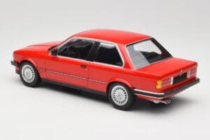 BMW 323i E21 Rouge Minichamps 1:18 155026000 Métal Moulé — image 5 sur 6
