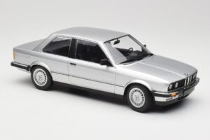 BMW 323i E21 Argent Minichamps 1:18 155026001 Métal Moulé — image 4 sur 6