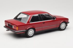 BMW 323i E30 Carmine Minichamps 1:18 155026008 Métal Moulé — image 2 sur 6