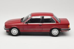 BMW 323i E30 Carmine Minichamps 1:18 155026008 Métal Moulé — image 3 sur 6