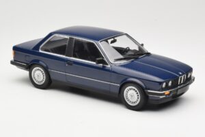 BMW 323i E30 Saturn Blue Minichamps 1:18 155026009 Métal Moulé — image 4 sur 6
