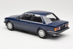 BMW 323i E30 Saturn Blue Minichamps 1:18 155026009 Métal Moulé — image 5 sur 6