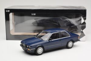 BMW 323i E30 Saturn Blue Minichamps 1:18 155026009 Métal Moulé — image 6 sur 6