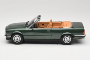 BMW 325i E30 Cabriolet Vert MCG 1:18 MCG18545 Métal Moulé — image 3 sur 6
