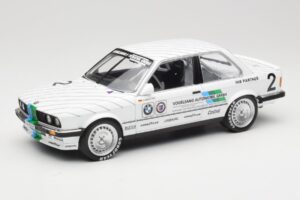 BMW 325i E30 #2 O. Manthey Vogelsang Automobile 3rd Place Eifel Race DTM 1986 Minichamps 1:18 155862602 Métal Moulé