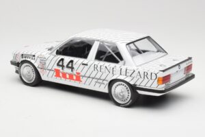 BMW 325i E30 #44 A. Vogt / K. Oestreich Class Winners EG Trophy ETCC Zolder 1986 Minichamps 1:18 155862644 Métal Moulé — image 5 sur 6