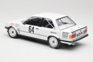 BMW 325i E30 #64 Auto Budde K. Oestreich / E. Rensing Winner 24 Hours Nürburgring 1986 Minichamps 1:18 155862664 Métal Moulé — image 4 sur 6