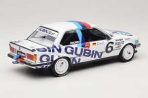 BMW 325i E30 #6 Gubin Sport V. Strycek DTM 1986 Minichamps 1:18 155862606 Métal Moulé — image 2 sur 6