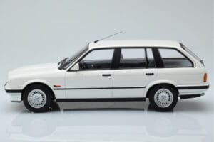 BMW 325i E30 Touring Blanc Édition Limitée Norev 1:18 183217 Métal Moulé — image 3 sur 6