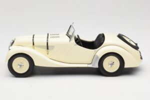 BMW 328 Roadster Blanc Minichamps 1:18 80435A8F228 Métal Moulé — image 5 sur 6