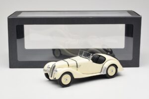 BMW 328 Roadster Blanc Minichamps 1:18 80435A8F228 Métal Moulé — image 6 sur 6