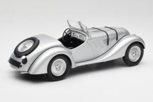 BMW 328 Argent Minichamps 1:18 155025030 Métal Moulé — image 2 sur 6
