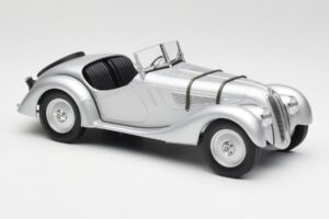BMW 328 Argent Minichamps 1:18 155025030 Métal Moulé — image 4 sur 6