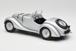 BMW 328 Argent Minichamps 1:18 155025030 Métal Moulé — image 5 sur 6