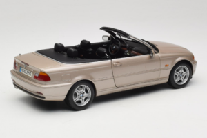 BMW 328i E46 Cabriolet Sand Beige Metallic Kyosho 1:18 80430009756 Métal Moulé — image 4 sur 9