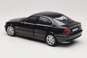BMW 328i E46 Noir UT Models 1:18 80439422373 Métal Moulé — image 7 sur 8