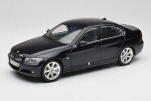 BMW 330i E46 Noir Kyosho 1:18 08731RB Métal Moulé