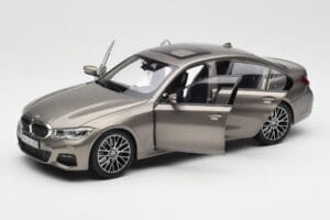 BMW 330i G20 Argent Norev 1:18 183275 Métal Moulé — image 2 sur 8
