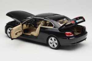 BMW 335i E93 Cabriolet Sapphire Black Kyosho 1:18 80430413375 Métal Moulé — image 7 sur 10