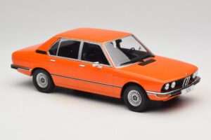 BMW 5 Series E12 Orange MCG 1:18 MCG18540 Métal Moulé — image 4 sur 6