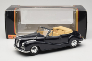 BMW 502 Cabriolet Noir Maisto 1:18 31817 Métal Moulé — image 8 sur 8