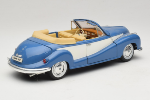 BMW 502 Cabriolet Bleu Tchibo 1:18 45396 Métal Moulé — image 3 sur 8