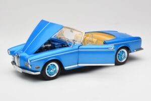 BMW 503 Cabriolet Riviera Blue Revell 1:18 08843 Métal Moulé — image 2 sur 9