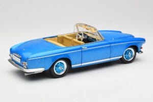 BMW 503 Cabriolet Riviera Blue Revell 1:18 08843 Métal Moulé — image 4 sur 9