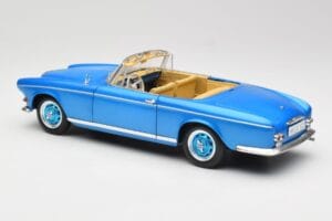 BMW 503 Cabriolet Riviera Blue Revell 1:18 08843 Métal Moulé — image 8 sur 9