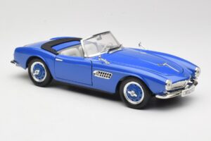 BMW 507 Touring Sport Cabriolet Bleu Revell 1:18 8810-M1 Métal Moulé — image 6 sur 8
