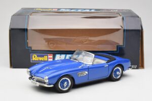 BMW 507 Touring Sport Cabriolet Bleu Revell 1:18 8810-M1 Métal Moulé — image 8 sur 8