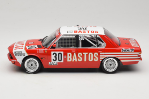 BMW 528i E28 #30 D. Quester / A. Hahne / E. Joosen 24 Hours of Spa Winner 1982 IXO 1:18 18RMC182A Métal Moulé — image 3 sur 6
