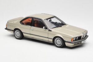 BMW 635 CSi E24 Bronzit Beige Metallic AUTOart 1:18 70523 Métal Moulé — image 6 sur 8