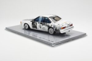 BMW 635 CSi E24 Art Car Robert Rauschenberg AUTOart 1:18 80430150924 Métal Moulé — image 5 sur 8