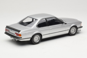 BMW 635 CSi E24 Argent Minichamps 1:18 155028107 Métal Moulé — image 2 sur 6