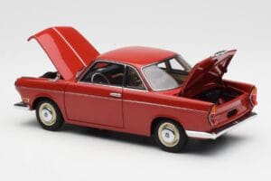 BMW 700 Sport Coupe Spanish Rouge AUTOart 1:18 70652 Métal Moulé — image 5 sur 8