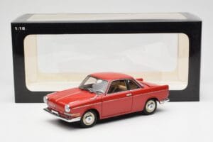 BMW 700 Sport Coupe Spanish Rouge AUTOart 1:18 70652 Métal Moulé — image 8 sur 8