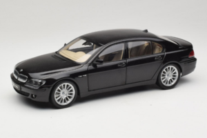 BMW 760Li E66 Individual Noir Kyosho 1:18 08573RB Métal Moulé