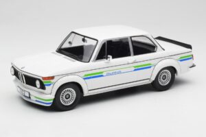 BMW Alpina 2002 E10 Turbo Blanc MCG 1:18 MCG18409-R Métal Moulé