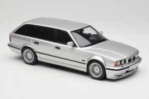 BMW Alpina B10 E34 4.6 Touring Argent MCG 1:18 MCG18332MCW Métal Moulé — image 4 sur 6