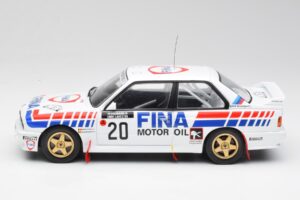 BMW E30 M3 #20 M. Duez / A. Lopes 1000 Lakes Rally 1989 IXO 1:18 18RMC132 Métal Moulé — image 3 sur 6